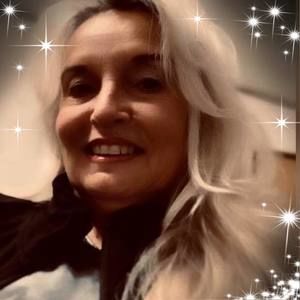 Meet your Posher, Diana